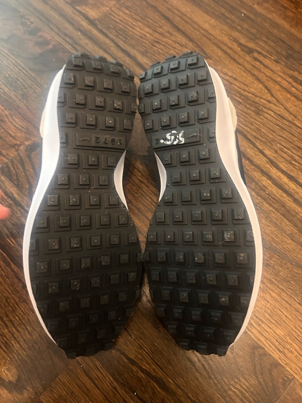 Nike women’s Cream and Black Retro-Style Sneakers - Picture 2 of 5
